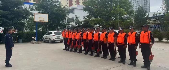 化隆縣公安局召開(kāi)防汛應(yīng)急安排部署會(huì)暨防汛應(yīng)急演練